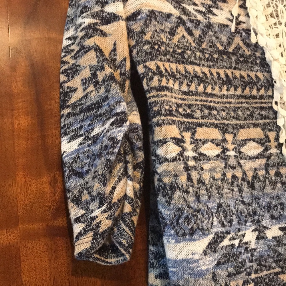 Signature Studio Woman 1X Aztec Crochet Fringe Top 3/4 Sleeve Geometric Boho - Picture 9 of 15